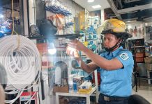 Foto: Bomberos refuerzan vigilancia en sector ferretero del Mercado Oriental / TN8