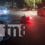 Foto: Motociclista y su acompañante sobreviven de milagro tras violento choque en Managua/TN8