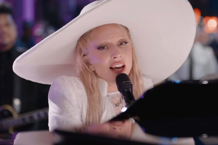 Foto: Lady Gaga gana su primer premio Emmy /Cortesía Foto: Lady Gaga gana su primer premio Emmy /Cortesía