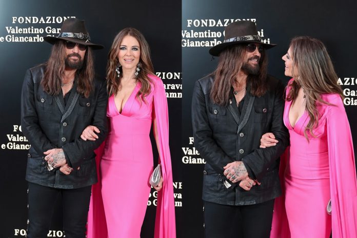 Foto: Elizabeth Hurley y Billy Ray Cyrus han confirmado su relación/ Cortesía Foto: Elizabeth Hurley y Billy Ray Cyrus han confirmado su relación/ Cortesía