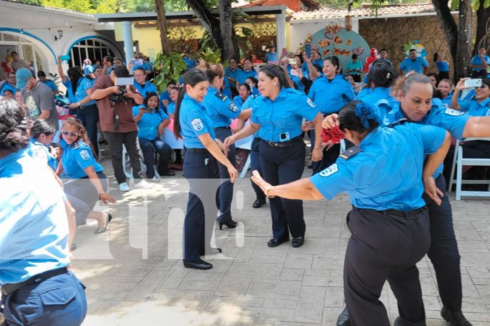 Foto: Homenaje a madres del Ministerio del Interior/TN8