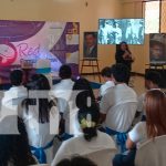 Estudiantes de secundaria reviven la historia de Sandino y Rigoberto Foto: Sandino y Rigoberto cobran vida en museo virtual/TN8