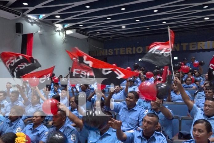 Foto: Cantata y cultura: celebración del legado de Sandino en el Ministerio del Interior/TN8
