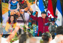 Foto: CoPresidentes Daniel Ortega y Rosario Murillo en acto por entrega de buses por parte de China / TN8