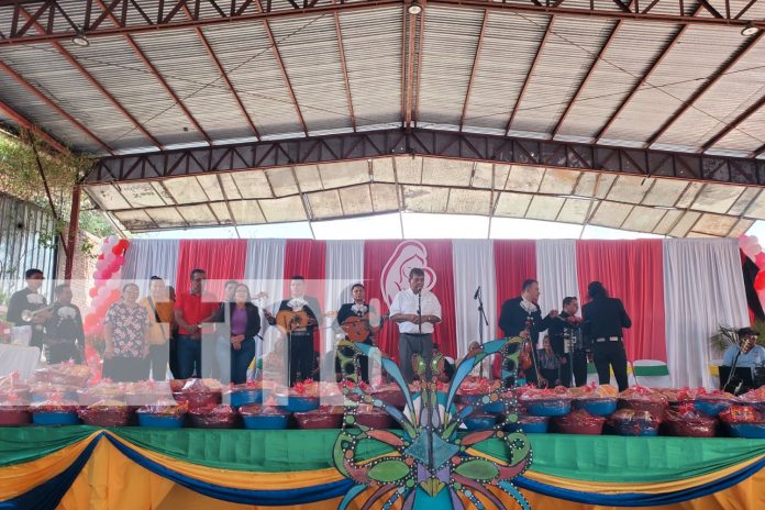 Foto: Mariachis ponen el ritmo en homenaje a las madres en Matagalpa/TN8 Foto: Mariachis ponen el ritmo en homenaje a las madres en Matagalpa/TN8