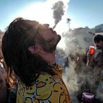 ¡Fumar será delito! Francia veta el cigarro en playas, parques y paradas de autobús Foto: Francia prohibió hoy fumar en playas/Cortesía