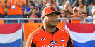 Andruw Jones al frente de países bajos para el Clásico