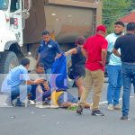 Imprudencia casi le cuesta la vida a motociclista de Chinandega Foto: Muere bajo las llantas de un camión en Chinandega - Chichigalpa /TN8