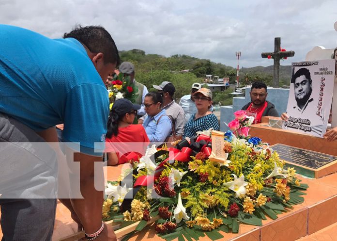 Foto: Homenaje en Boaco a Jorge Gastón, héroe de la paz / TN8