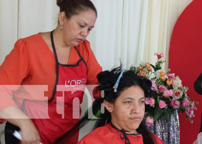 Foto: Feria por las madres desde el Tecnológico de Somoto / TN8 Foto: Feria por las madres desde el Tecnológico de Somoto / TN8