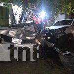 Futbolista involucrado en triple colisión en el Memorial Sandino Foto: Triple colisión en el Memorial Sandino / TN8