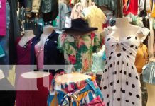 Foto: Todo para las madres en los mercados de Granada / TN8