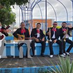 Serenatas que enamoran: mariachis celebran a mamá en Managua