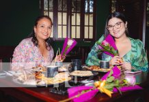 Foto: Celebración a las madres de TN8 desde el Restaurante Compartir Es Mejor