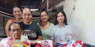 Foto: Crónica TN8 premia a Doña Esmeralda / TN8