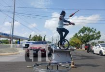 Foto: Nehemías, el artista circense callejero / TN8
