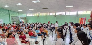 Foto: Coro en homenaje a las madres en León / TN8