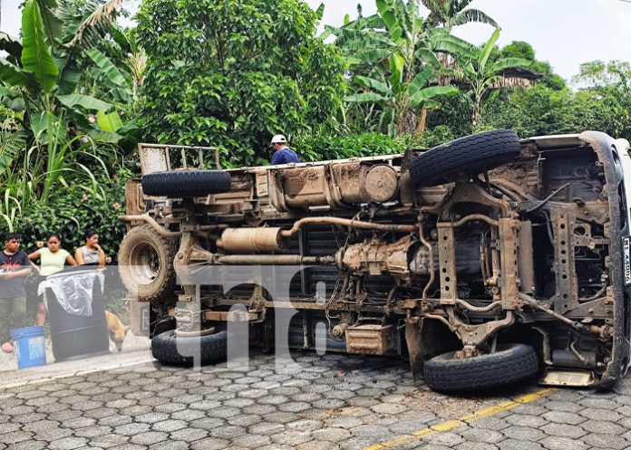 Foto: Accidente con camión lechero en Paiwas / TN8 Foto: Accidente con camión lechero en Paiwas / TN8