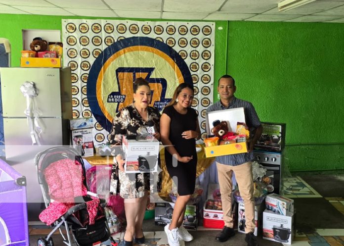 Foto: Premios a las madrecitas con Tu Nueva Radio Ya / TN8 Foto: Premios a las madrecitas con Tu Nueva Radio Ya / TN8