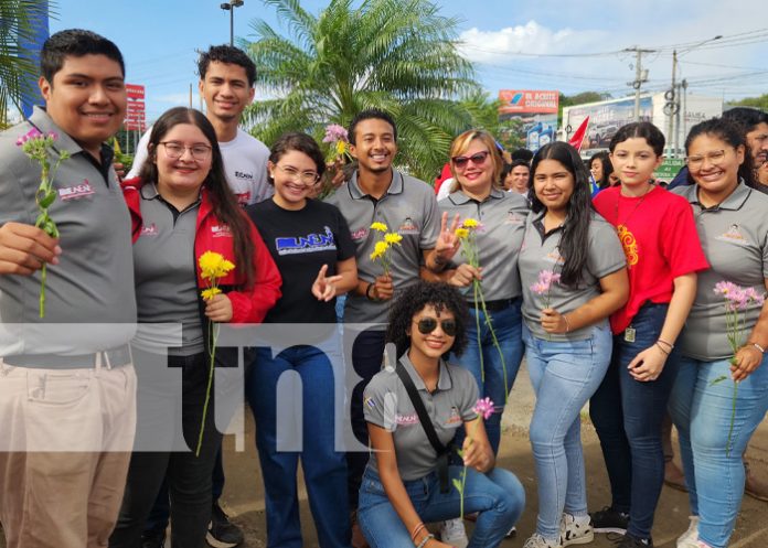 Foto: Homenaje a Rigoberto López Pérez con la juventud en Managua / TN8 Foto: Homenaje a Rigoberto López Pérez con la juventud en Managua / TN8