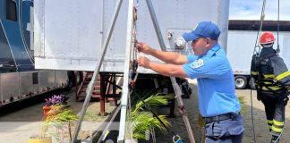 Foto: Curso para bomberos sobre rescate con cuerda / TN8