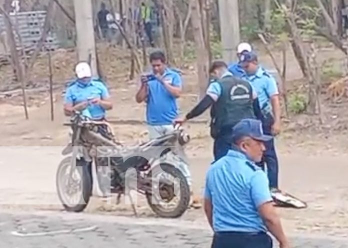 Foto: Dos lesionados por accidente en Villa El Carmen, Managua / TN8 Foto: Dos lesionados por accidente en Villa El Carmen, Managua / TN8