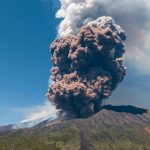 Foto: El volcán Etna entra en erupción en Italia/Cortesía