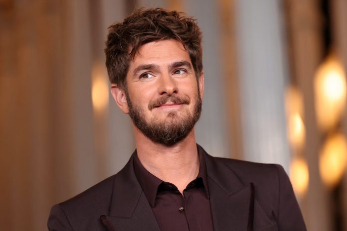 Foto: Andrew Garfield revive el caos de OpenAI/Cortesía