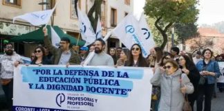Foto: Docentes se movilizan en Chile /cortesía