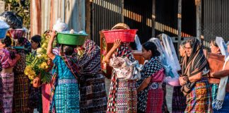 Foto: Seis indígenas guatemaltecas recibirán tierras y ayuda estatal/Cortesía