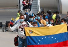 Venezuela apoya a 150 migrantes que regresan desde EE. UU. Foto:Maduro insta a “hacerla grande” para migrantes tras llegada de 150 compatriotas/Cortesía