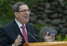 Cuba califica de «racistas» nuevas restricciones migratorias de EE. UU. Foto: Vetos migratorios a Cuba y otros países /cortesía
