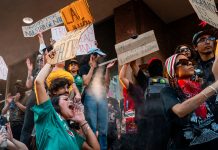 Protestas se extienden a Texas con fuertes choques entre manifestantes y policía Foto: Protestas se propagan a Texas /Cortesía