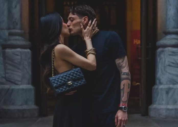 Foto: Peso Pluma se derrite por Kenia OS /cortesía Foto: Peso Pluma se derrite por Kenia OS /cortesía