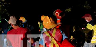 Foto: Vehículo con material de construcción cae en barranco en Chontales/TN8