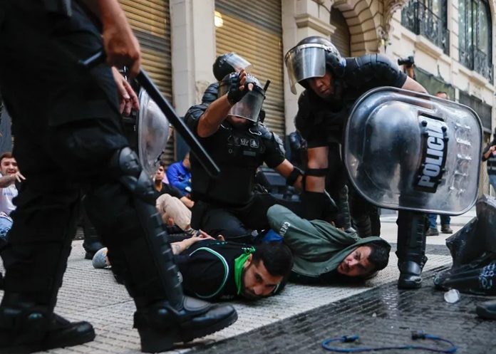 Foto: Milei amplía el poder de la Policía Federal /cortesía