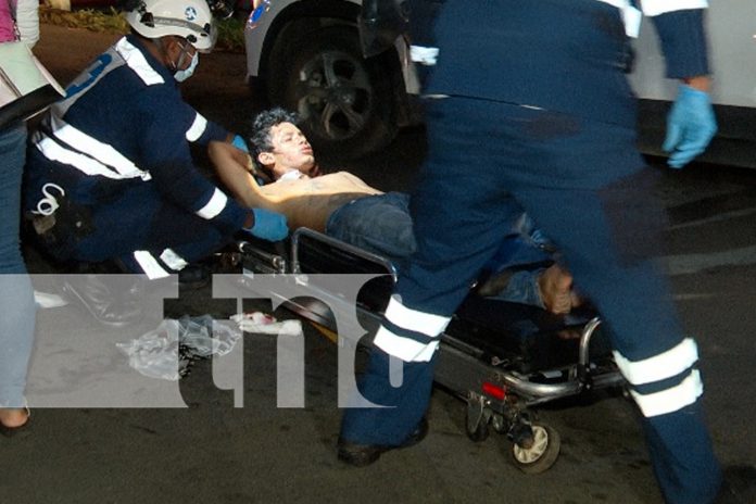 Foto: Exceso de velocidad casi cobra la vida de joven motociclista en Managua/TN8