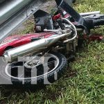 Foto: Motociclista muere al impactar contra valla de contención en Santa María de Pantasma/TN8