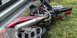 Foto: Motociclista muere al impactar contra valla de contención en Santa María de Pantasma/TN8