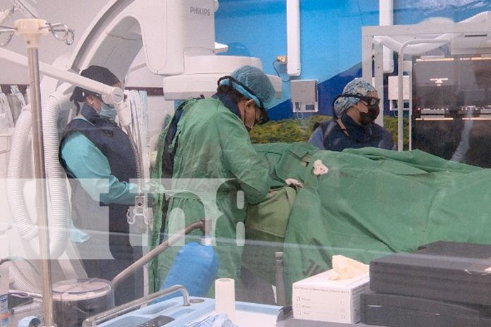 Foto: MINSA entrega nuevo angiógrafo permitirá tratamientos gratuitos en Managua/TN8