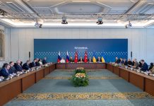 Foto: Rusia y Ucrania debaten condiciones /cortesía