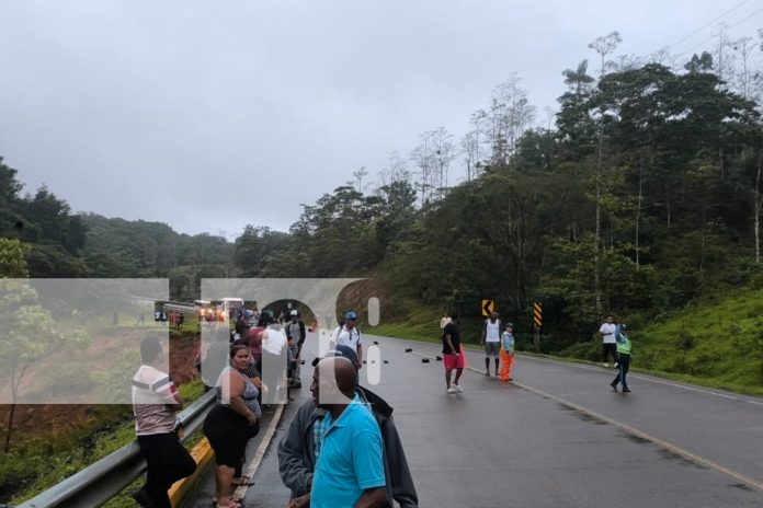 1 Foto: Cierre total de la carretera Bluefields - Nueva Guinea, tras deslizamiento de tierra/TN8