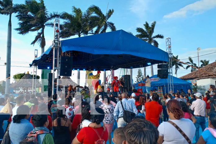 1 Foto: Puerto Salvador Allende celebra 17 años de cultura, turismo y alegría familiar/TN8