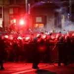 Violentos enfrentamientos en Serbia dejan 48 policías heridos Foto: Enfrentamientos en Serbia /cortesía