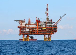 Foto: China completa instalación de mayor plataforma de petróleo/Cortesía
