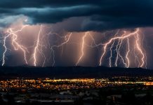 Violentas tormentas eléctricas dejan muertos, heridos y caos en Francia Foto: Fuertes tormentas eléctricas azotan Francia /Cortesía