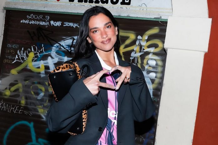 Foto:“Naked nails” la manicura estrella del verano/Cortesía