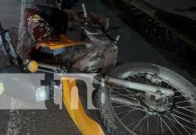 Triple colisión de motocicletas deja a una mujer severamente golpeada en Juigalpa Foto: Triple colisión de motocicletas deja a una mujer severamente golpeada en Juigalpa/TN8