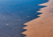 China convierte sus desiertos en el mayor «mar azul» fotovoltaico del mundo Foto: Proyectos fotovoltaicos en China transforman terreno arenoso/Cortesía