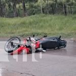Motociclista pierde el control en carretera mojada en Mulukukú Foto: Nuevo accidente en Mulukukú/tn8
